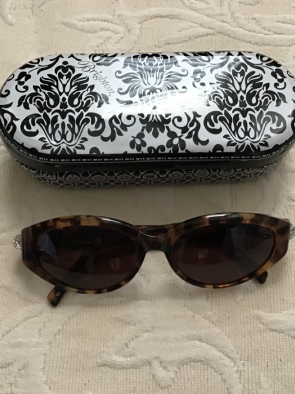 Brighton Tortoise Shell Cat Eye sunglasses - excellent preowned condition